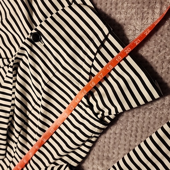 ELLE striped blazer - Picture 6 of 6